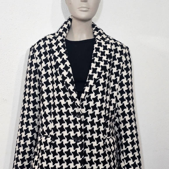 George Black and White Houndstooth Blazer - Picture 11 of 13